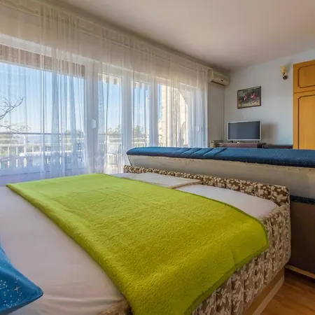 Apartment Hana Selce *