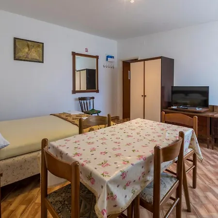 Hana Selce Apartment